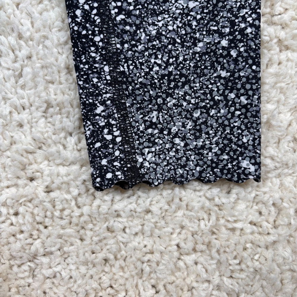 Lululemon Align High Rise Pant Speckled Print Black White‎ Size 4 - Picture 4 of 9